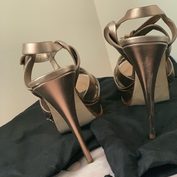 SAINT LAURENT TRIBUTE METALLIC PLATFORM SANDAL - Picture 10 of 11